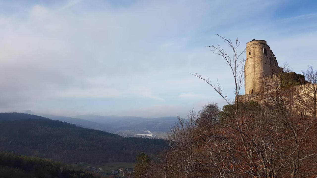 Apartament Pod Zamkiem Chojnik Jelenia Gora Bagian luar foto